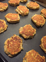 How To Make Crab Cakes That Don’t Fall Apart – Easy Recipe ... image