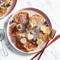 Banana Lover’s Flourless Pancakes | Recipes | WW USA image