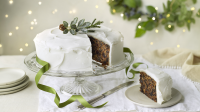 Mary Berry's classic Christmas cake recipe - BBC Food image