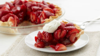 Easy Strawberry Pie Recipe - Pillsbury.com image