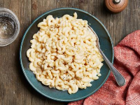 5-Ingredient Instant Pot Mac and Cheese - Food Network image