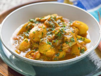CURRY POTATOES AND CHICKEN RECIPES