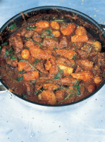 Thai green chicken curry recipe - BBC Good Food image