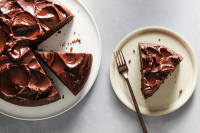 CHOCOLATE CAKE WITH CREAM RECIPES