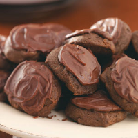 ITALIAN BUTTER COOKIES DIPPED IN CHOCOLATE RECIPES