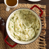Garlic Mashed Potatoes and Gravy Recipe: How to Make It image