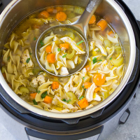 EASY CHICKEN NOODLE SOUP IN THE CROCKPOT RECIPES