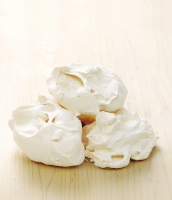 Basic meringue recipe - delicious. magazine image