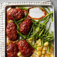 Mini Meat Loaf Sheet-Pan Meal Recipe: How to Make It image