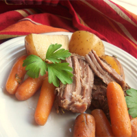 SLOW COOKER RUMP ROAST WITH POTATOES AND CARROTS RECIPES