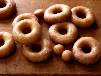 Pioneer Woman's Homemade Glazed Donut Recipe Recipe | … image