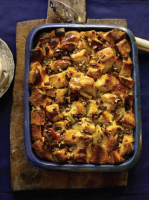NEW ORLEANS STYLE BREAD PUDDING WITH RUM SAUCE RECIPES