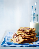 Seriously gooey chocolate chip cookies recipe | delicious ... image