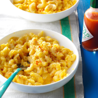 Slow-Cooker Mac and Cheese Recipe: How to Make It image
