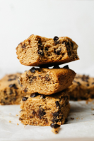 Keto Chocolate Chip Cookie Bars [Best Recipe] - KetoConnect image