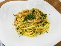 Spaghetti with Canned Clams Recipe | Katie Lee Biegel ... image