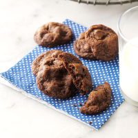 HOW TO MAKE CHEWY CHOCOLATE COOKIES RECIPES
