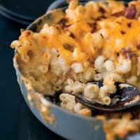 MAC AND CHEESE WITH BREAD CRUMBS AND BACON RECIPES