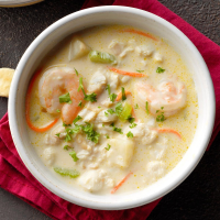 Rich Seafood Chowder Recipe: How to Make It image