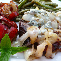 BLUE CHEESE CRUMBLES ON STEAK RECIPES