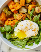 Egg and Veggie Breakfast Bowl - PureWow image