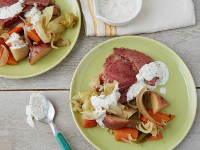 EASY CORNED BEEF AND CABBAGE SLOW COOKER RECIPES