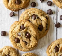 The Best Chocolate Chip Cookies | Foodtalk image