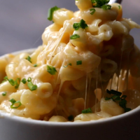 Microwave 5-Minute Mac 'N' Cheese Recipe by Tasty image