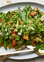 Chicken and Green Bean Stir-Fry Recipe | Bon Appétit image