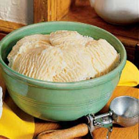 Homemade Frozen Custard Recipe: How to Make It image