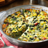 Crustless Spinach Quiche Recipe: How to Make It image
