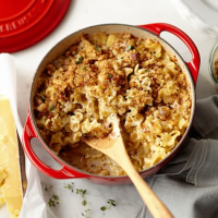 Gruyere and Cheddar Mac and Cheese - Williams Sonoma image