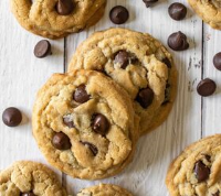The Best Chocolate Chip Cookies | Foodtalk image