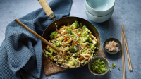 Yaki udon noodles recipe - BBC Food image