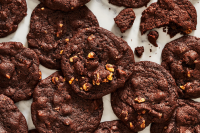 Best Chewy Chocolate Cookies Recipe — How To Make Chew… image