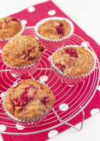 Little raspberry muffins recipe - delicious. magazine image