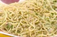 Linguini with White Clam Sauce Recipe | Rachael Ray | Food ... image