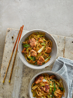 Crunchy Asian noodle salad - Healthy Food Guide image