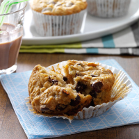 Chocolate Chip Oatmeal Muffins Recipe: How to Make It image