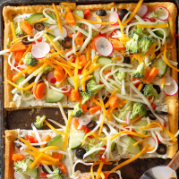 Quick Cold Vegetable Pizza Recipe: How to Make It image