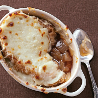 Rich French Onion Soup Recipe: How to Make It image