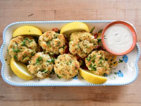 CRAB CAKES WITH REMOULADE RECIPES