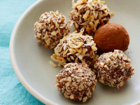 MAKE YOUR OWN CHOCOLATE TRUFFLES RECIPES