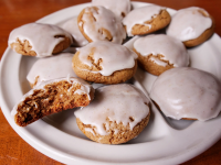 If You Love Gingerbread Cookies, You NEED To Try Glaze… image