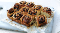 How to make cinnamon buns recipe - BBC Food image