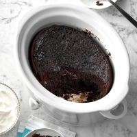 Slow-Cooker Chocolate Lava Cake Recipe: How to Make It image