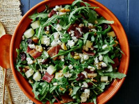 SALAD WITH CRUMBLED BLUE CHEESE RECIPES
