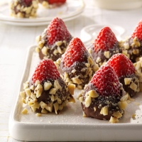 Nutella-Stuffed Strawberries Recipe: How to Make It image