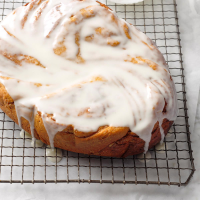Slow-Cooker Cinnamon Roll Recipe: How to Make It image
