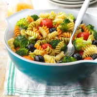 Colorful Spiral Pasta Salad Recipe: How to Make It image